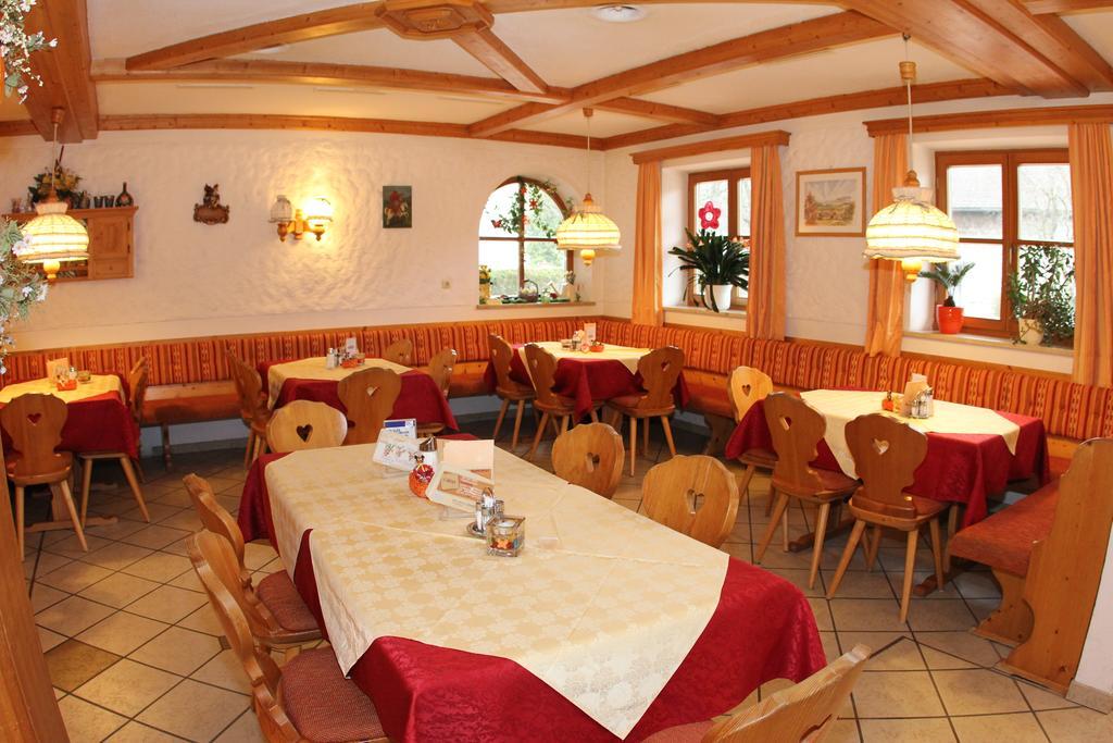 Landgasthof Spitzerwirt Sankt Georgen im Attergau Exteriér fotografie